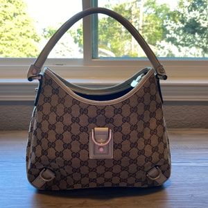 Gucci Cream D-Ring Hobo Bag USED